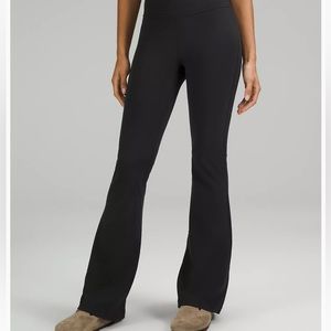 Old black lululemon yoga pants